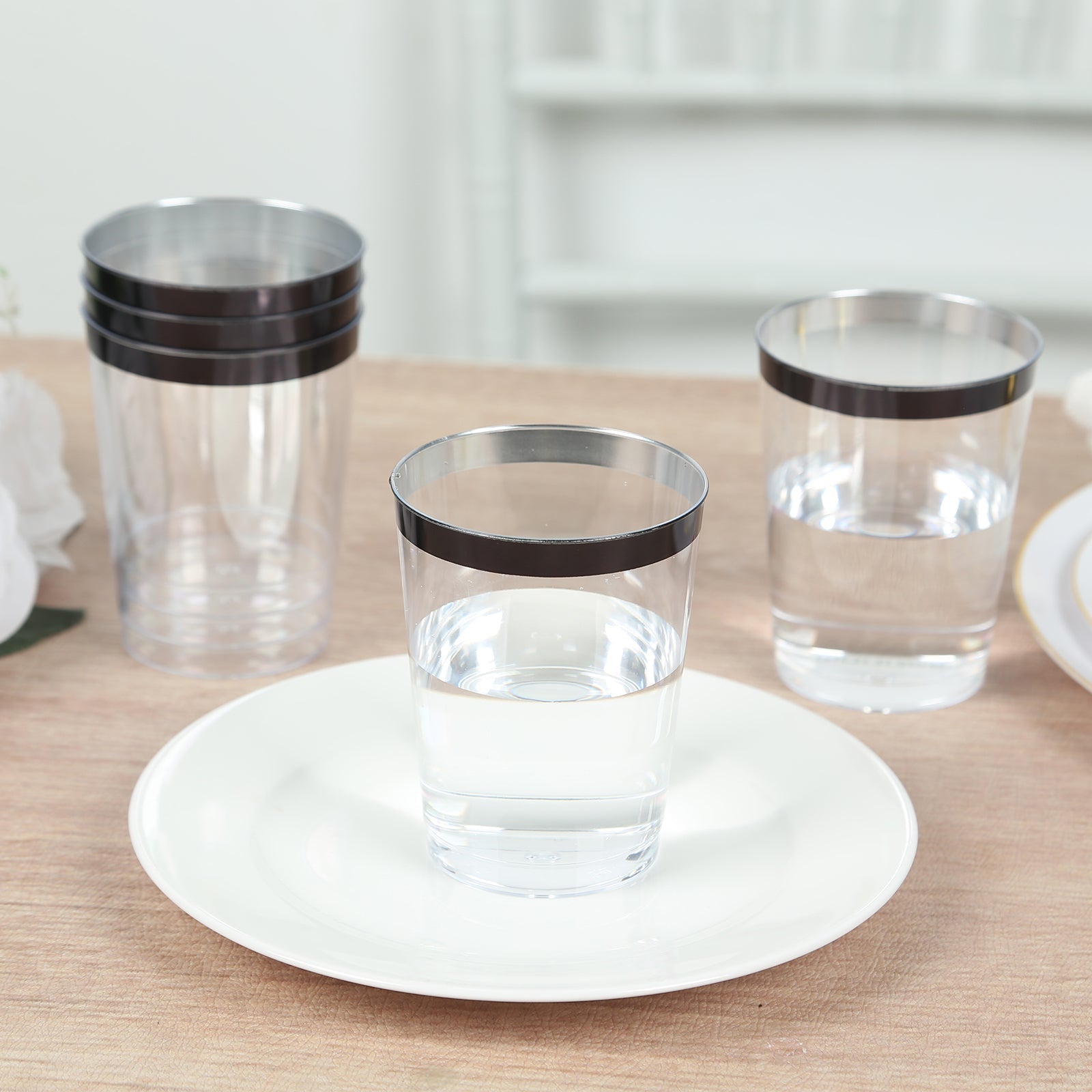 25-Pack Plastic Tumbler Cups 10oz Clear with Black Rim - Disposable Crystal Drinking Glasses for Parties